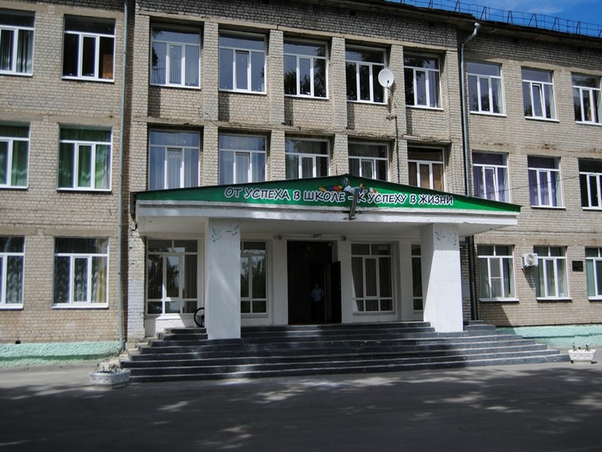 В рязанской школе им.Героя Советского Союза Федора Полетаева состоялась встреча с ветераном прокуратуры  